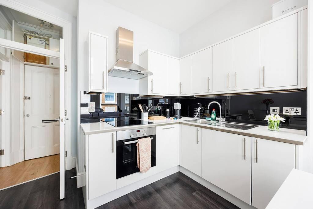 Charing Cross Road One Bedroom Londres Extérieur photo